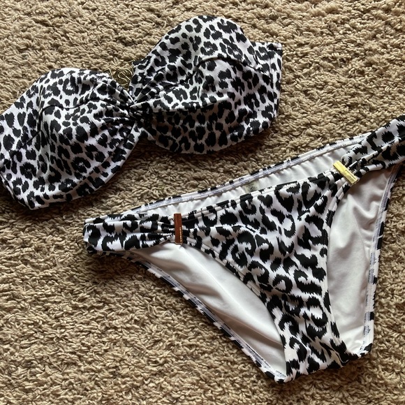 Leopard Victoria’s Secret Bikini Set - Picture 1 of 1